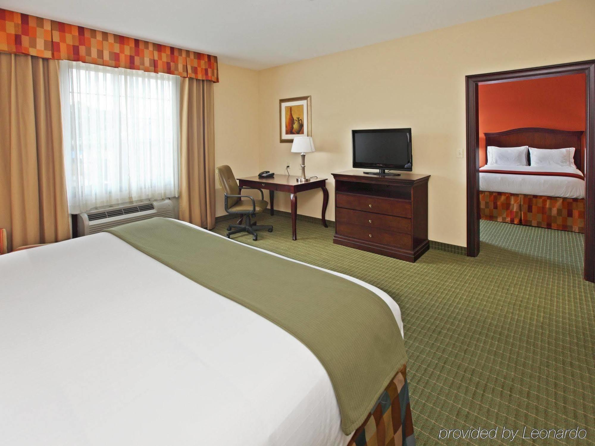 Holiday Inn Express Hotel & Suites Henderson - Traffic Star By Ihg Zimmer foto